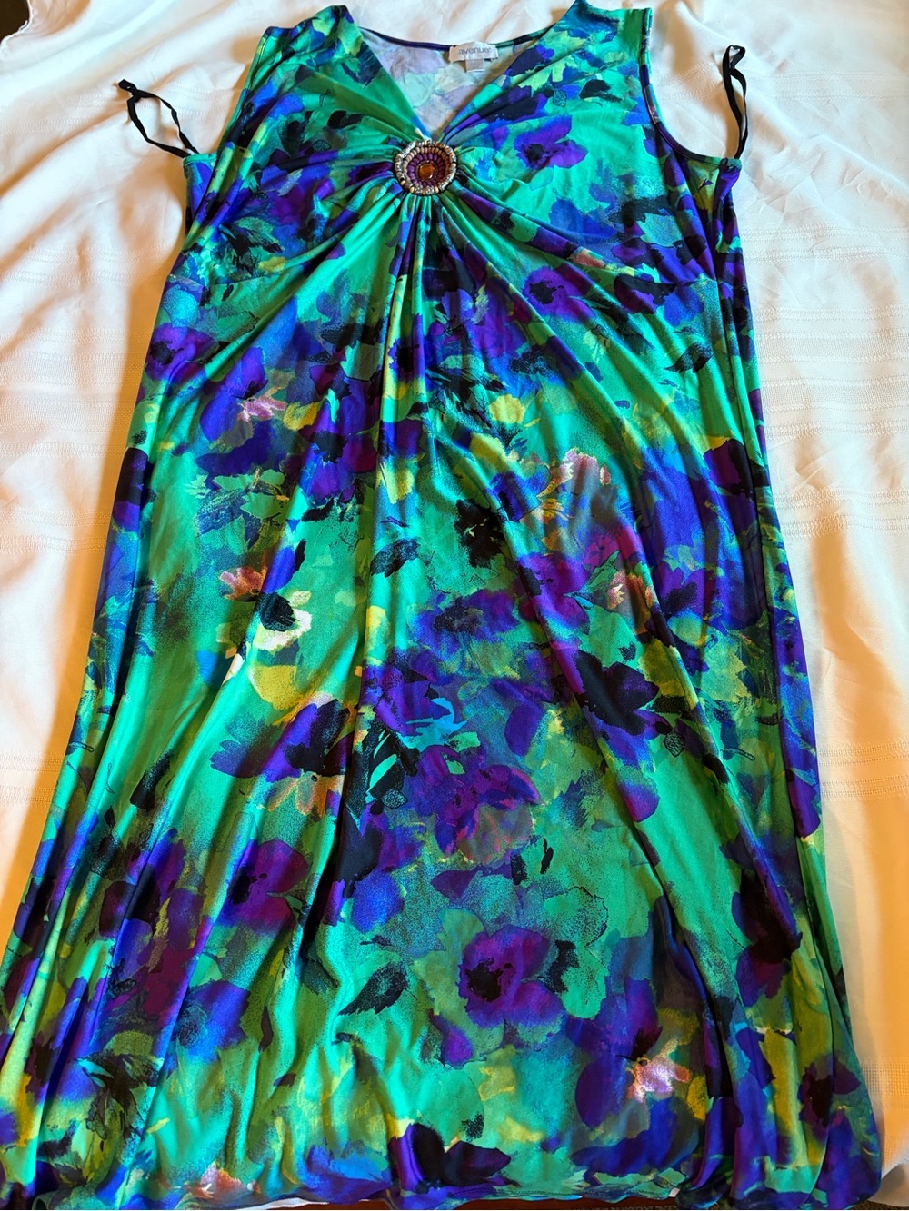 Avenue Green & Purple Floral Maxi Dress with Decorative Brooch